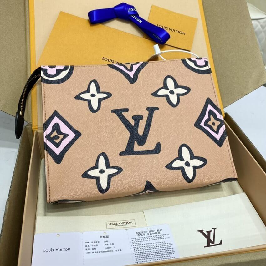 Louis Vuitton Toiletry Pouch 26 M80751 M80752