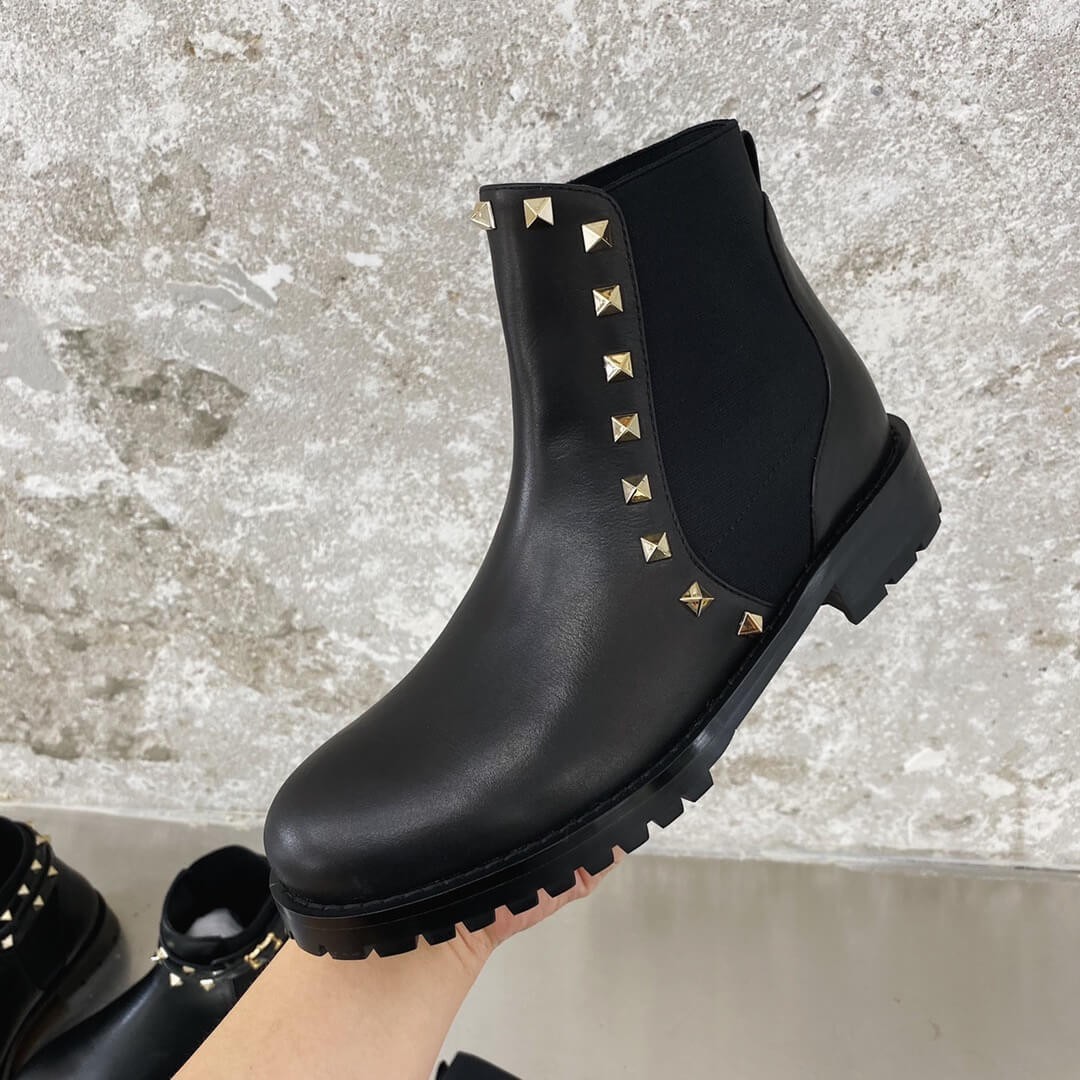 Valentino Garavani Rockstud Ankle Boot 20mm D47
