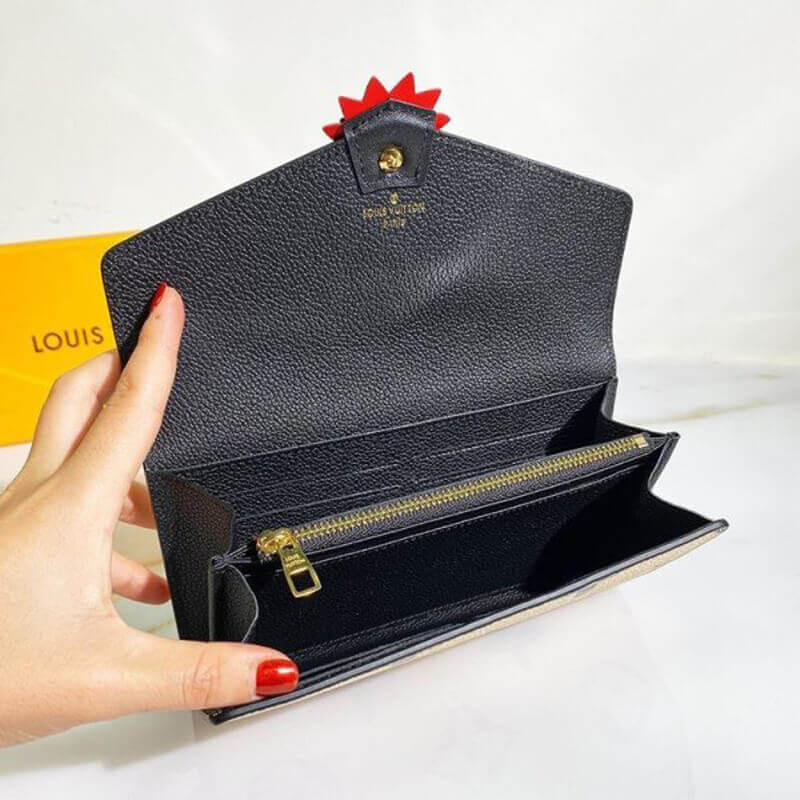 Louis Vuitton LV Crafty Sarah Wallet M69514