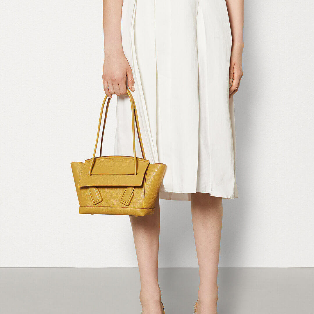 Bottega Veneta Small Arco In Grainy Calfskin 580725