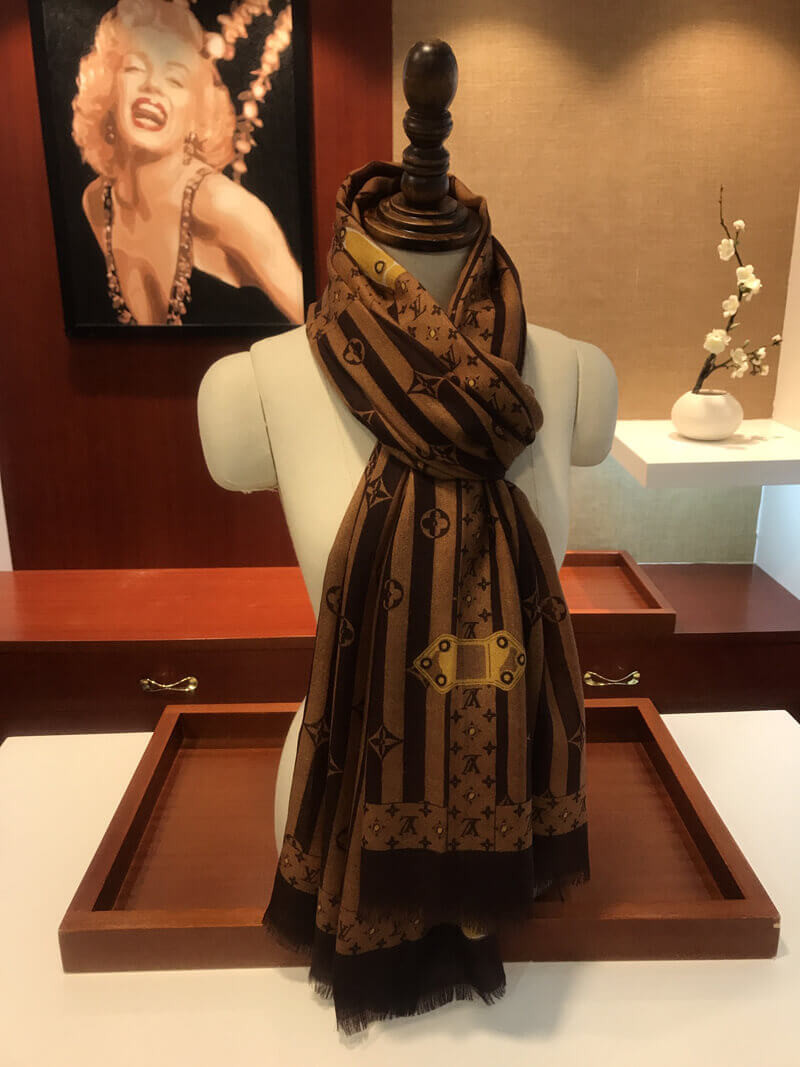 Louis Vuitton Monogram Confidential Scarf 2551