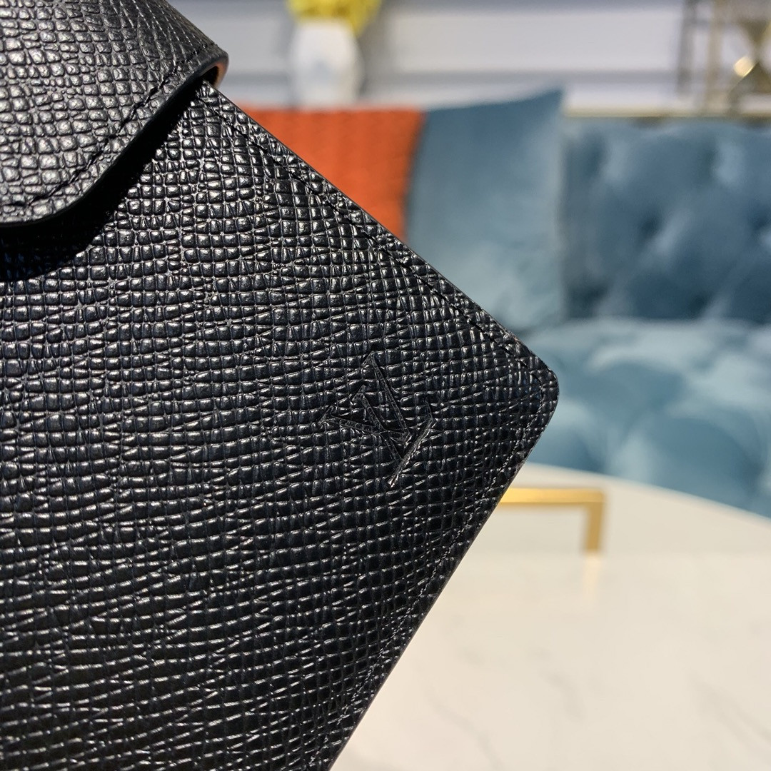 Louis Vuitton Taiga Leather Small Ring Agenda Cover R20005