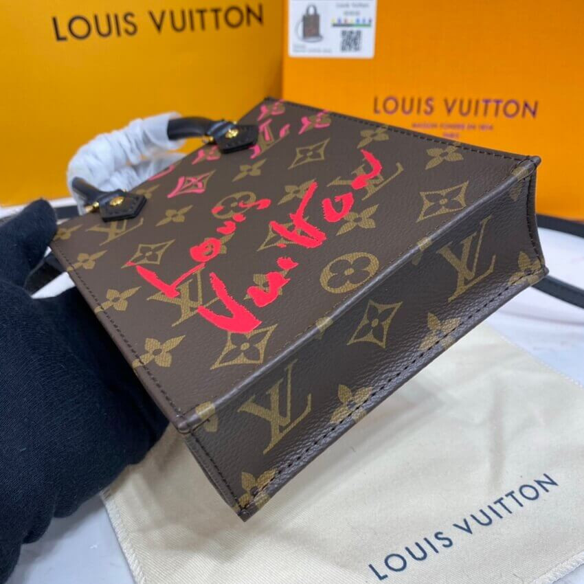 Louis Vuitton Signature Drawn Petit Sac Plat M80839