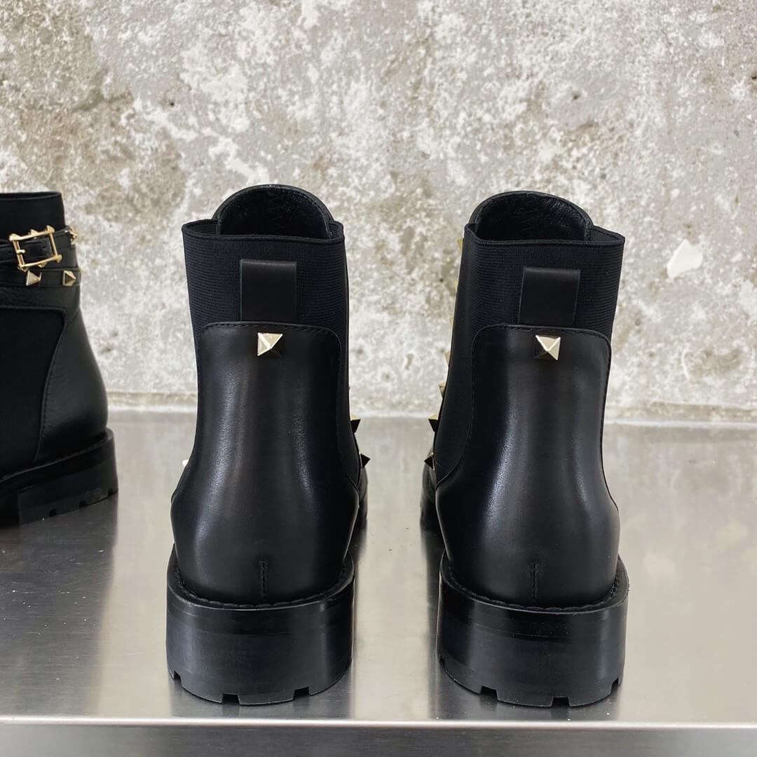 Valentino Garavani Rockstud Ankle Boot 20mm D47