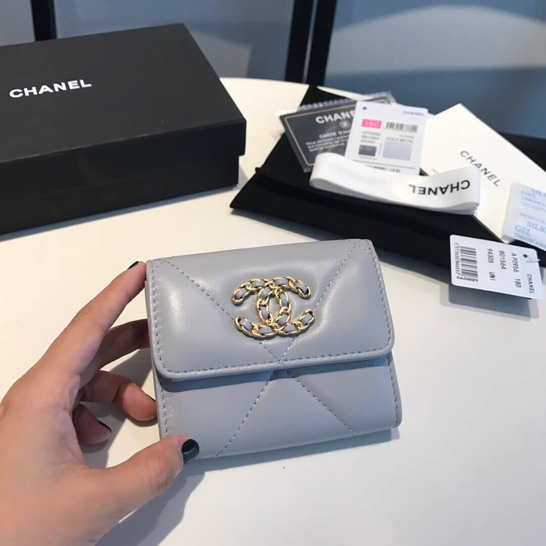 Chanel 19 Trifold Compact Wallet AP0956