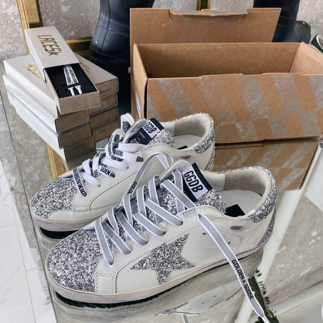 Golden Goose Superstar Sneaker WZ268