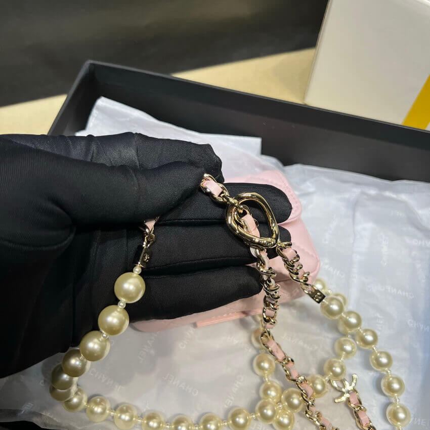 Chanel Lambskin Belt Bag AP2654 Pink