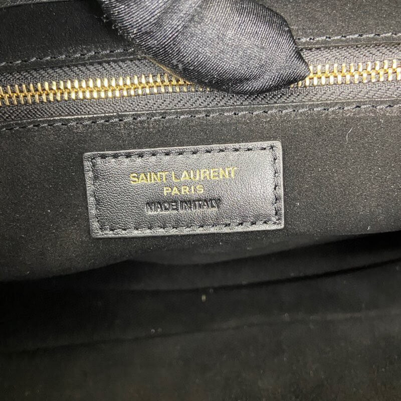 Saint Laurent Smooth Leather Le 5À7 Hobo Bag 657228