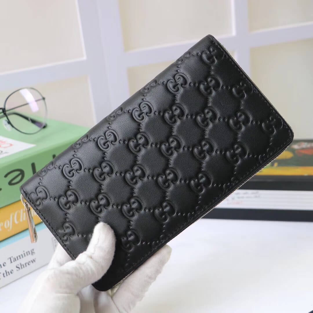 Gucci Signature Zip Around Wallet 473928