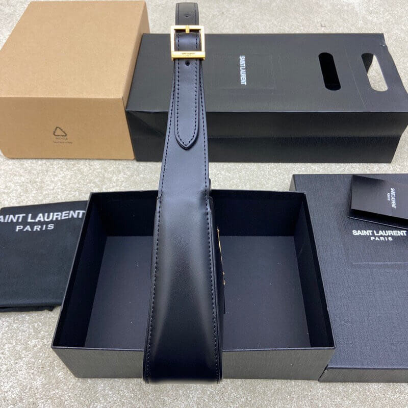 Saint Laurent Smooth Leather Le 5À7 Hobo Bag 657228