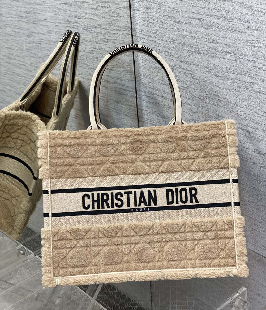 Christian Dior Medium Book Tote Beige Cannage Shearling M1296