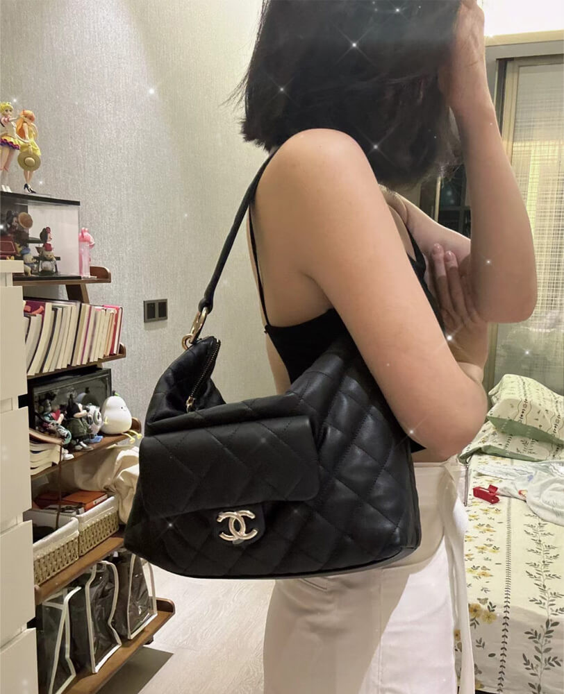 Chanel Hobo Bag AS4347