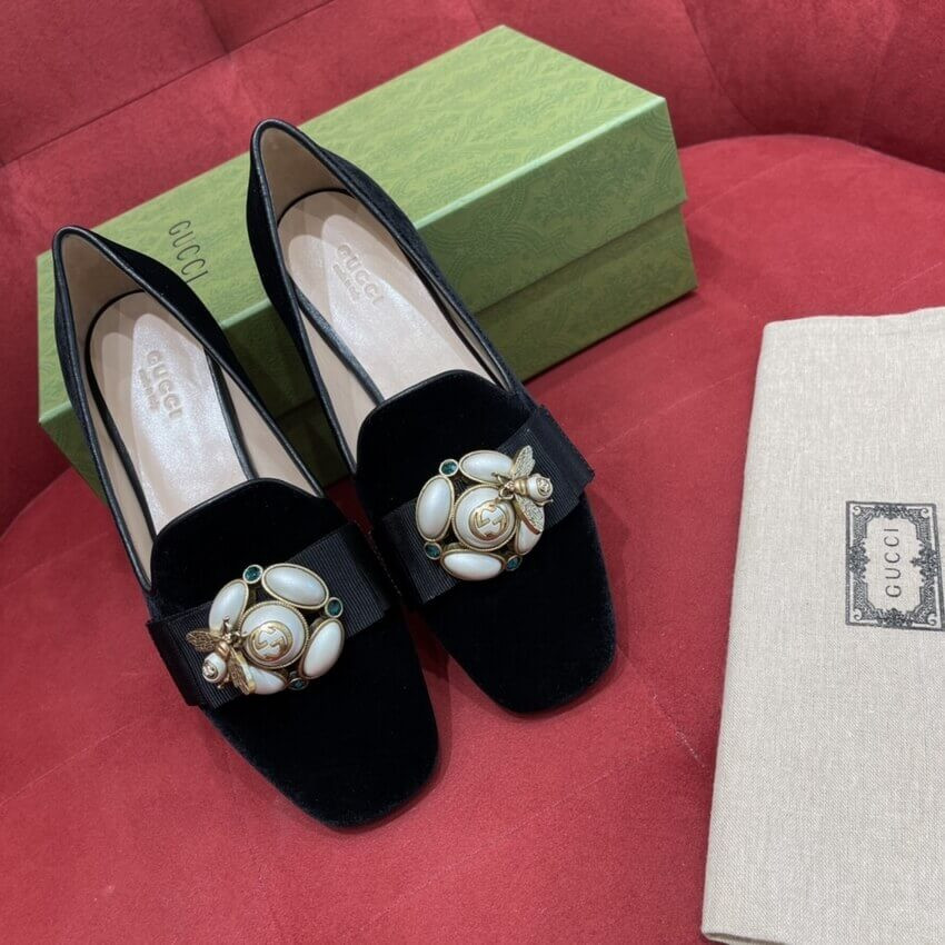 Gucci Velvet Etoile Pearl Embellished Loafers 474491