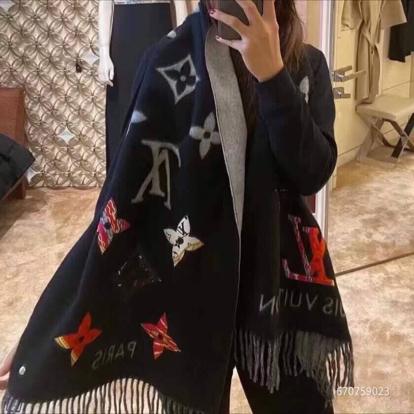 Louis Vuitton Be Mindful Reykjavik Scarf M76160 Black