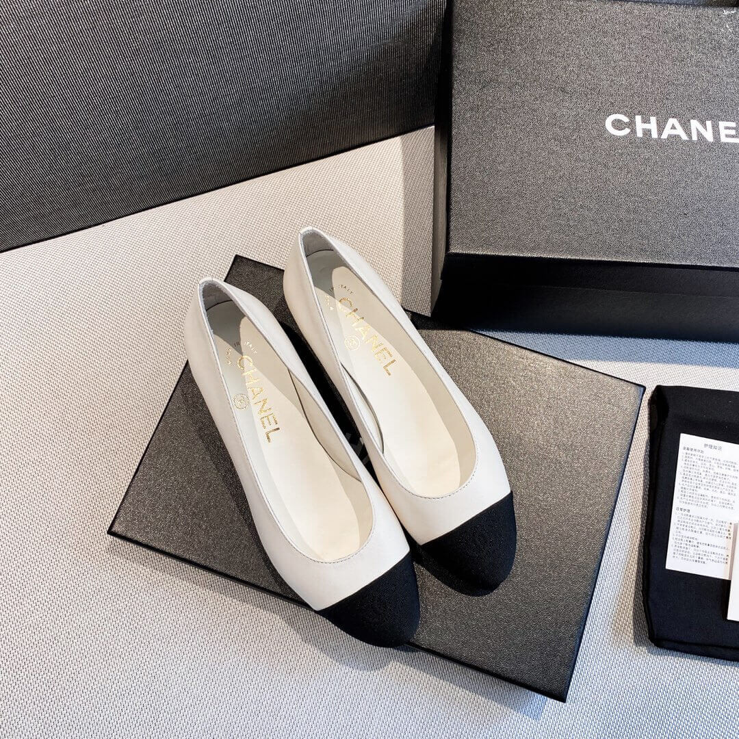 Chanel Pearl Embellished Ballerinas 36128