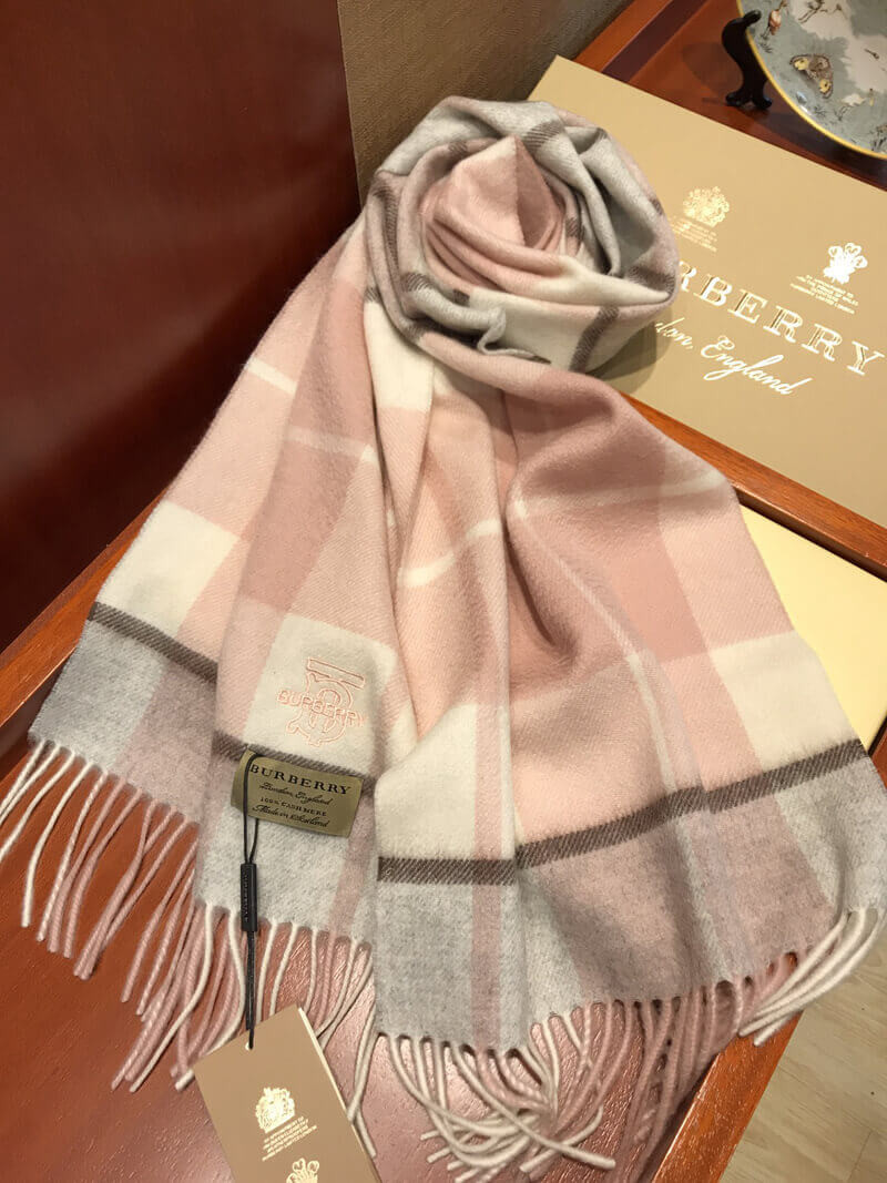 Burberry Unisex Check Wool Scarf 2401