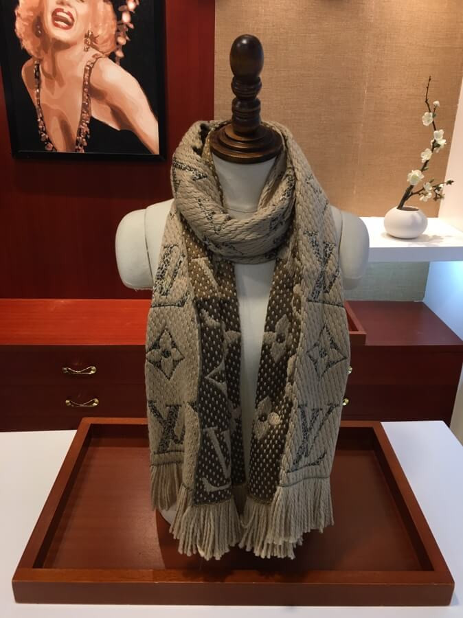 Louis Vuitton Monogram Giant Jungle Logomania Scarf M75884