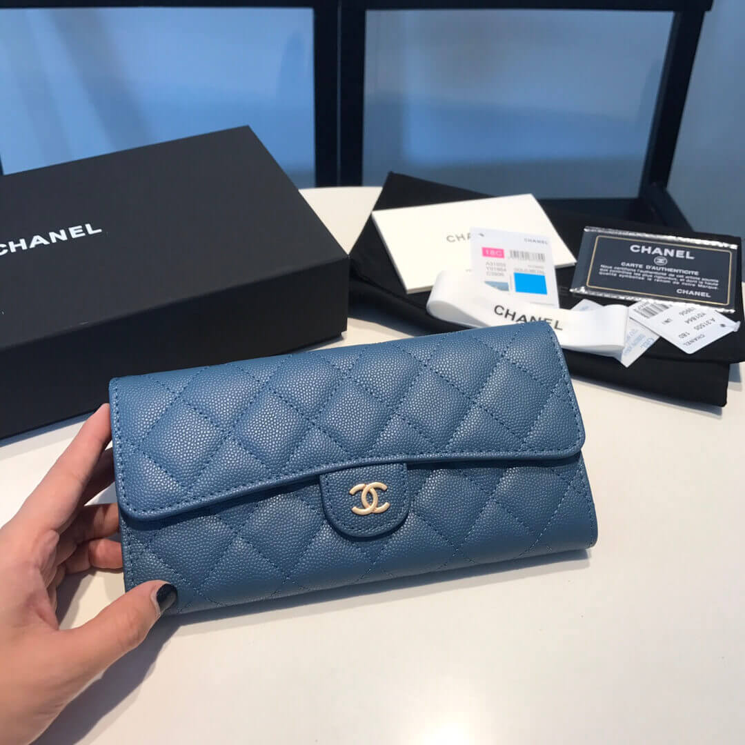 Chanel Grainy Calfskin Classic Bifold Wallet A31505
