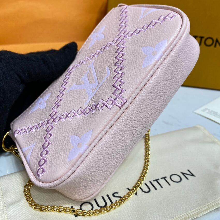 Louis Vuitton Mini Pochette Accessoires M81140