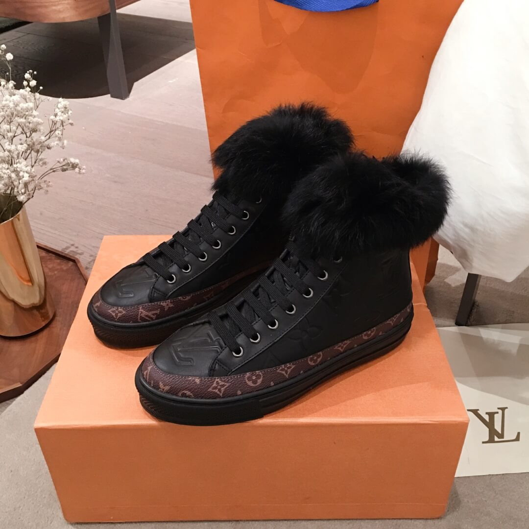 Louis Vuitton Fur Lined Sneaker 5C3137