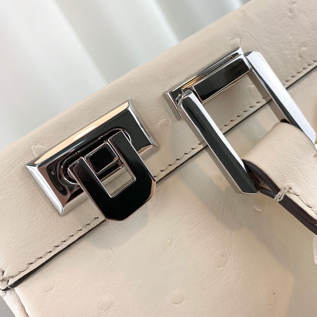 Gucci Zumi Ostrich Leather Medium Top Handle Bag 569712 White