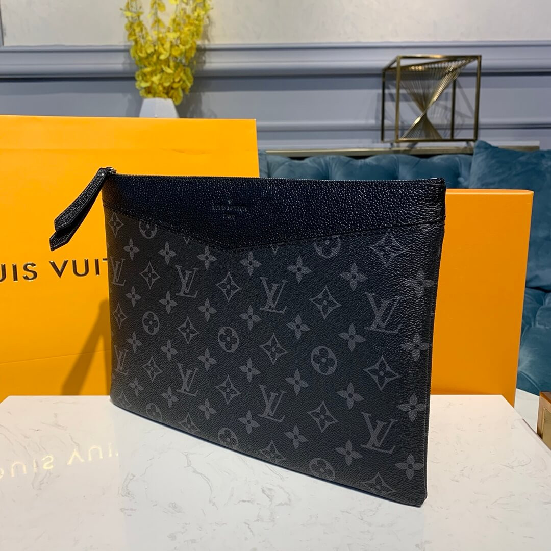 Louis Vuitton Monogram Eclipse Daily Pouch M62048