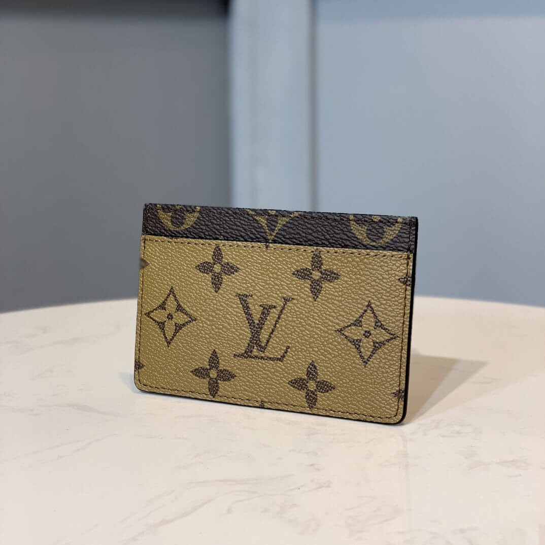 Louis Vuitton Card Holder M69161