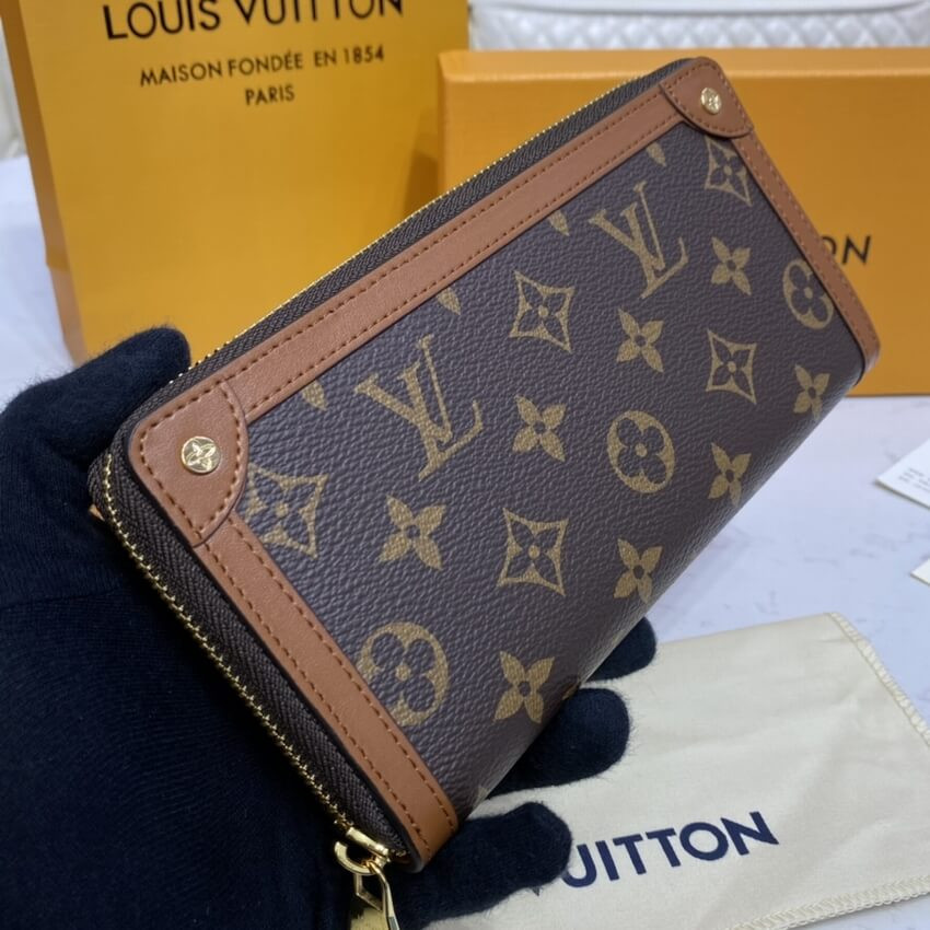 Louis Vuitton Monogram Zippy Wallet Trunk M80558