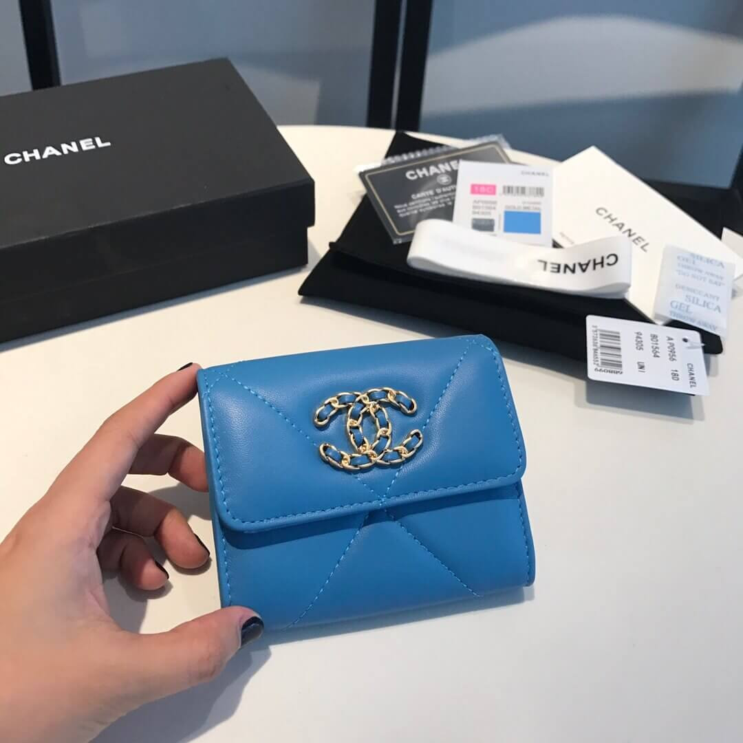 Chanel 19 Trifold Compact Wallet AP0956