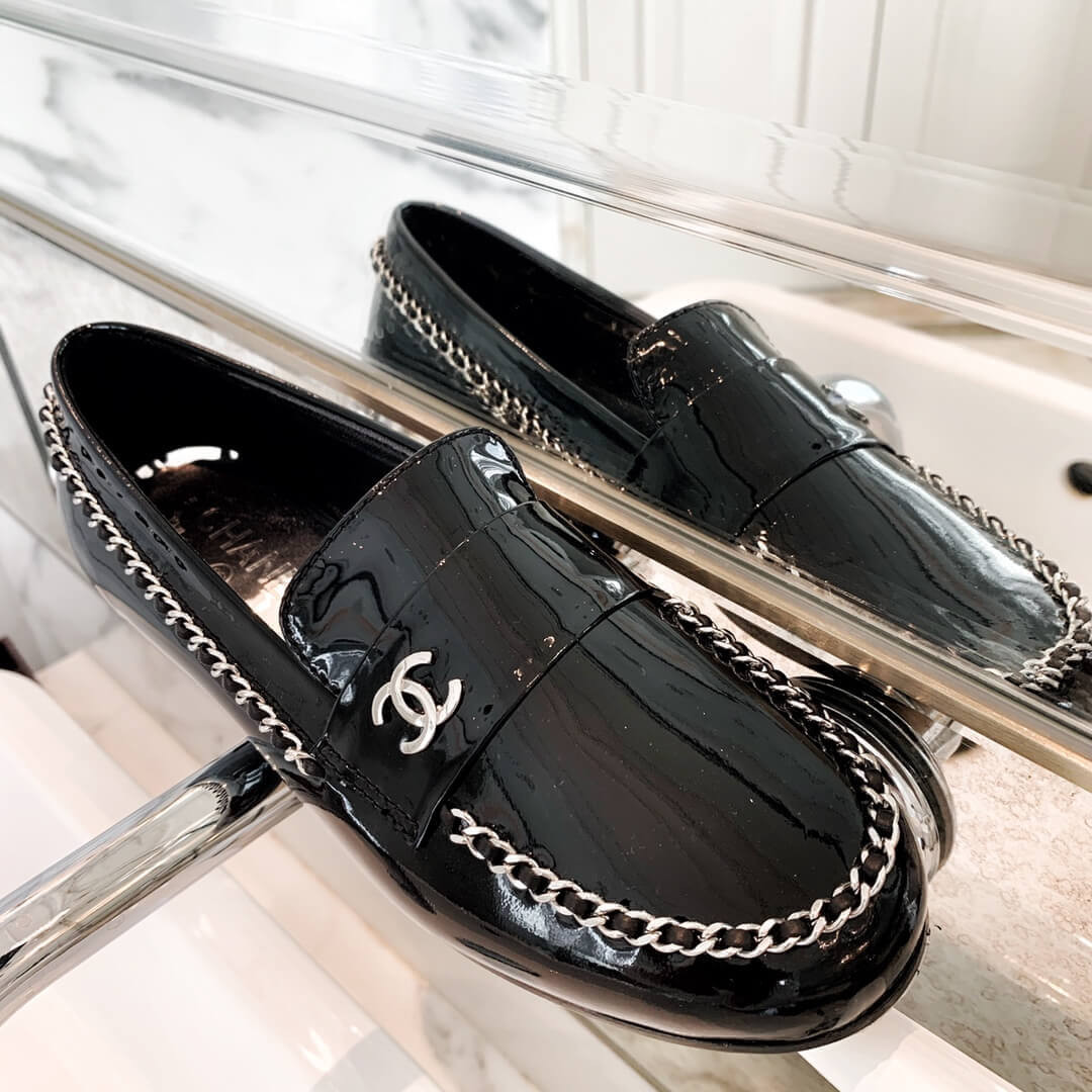 Chanel Patent Leather Chain Loafers G35631
