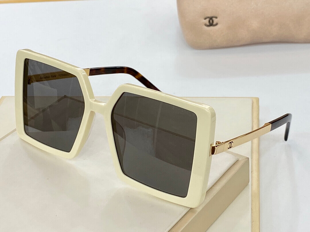 Chanel Rectangle Sunglass 5529