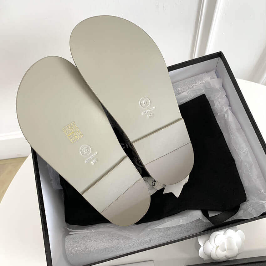 Chanel Crystal CC Velcro Sandals 261154