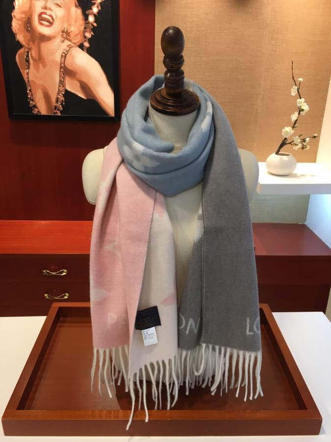 Louis Vuitton Heavy Monogram Cashmere Heavy Scarf M70869