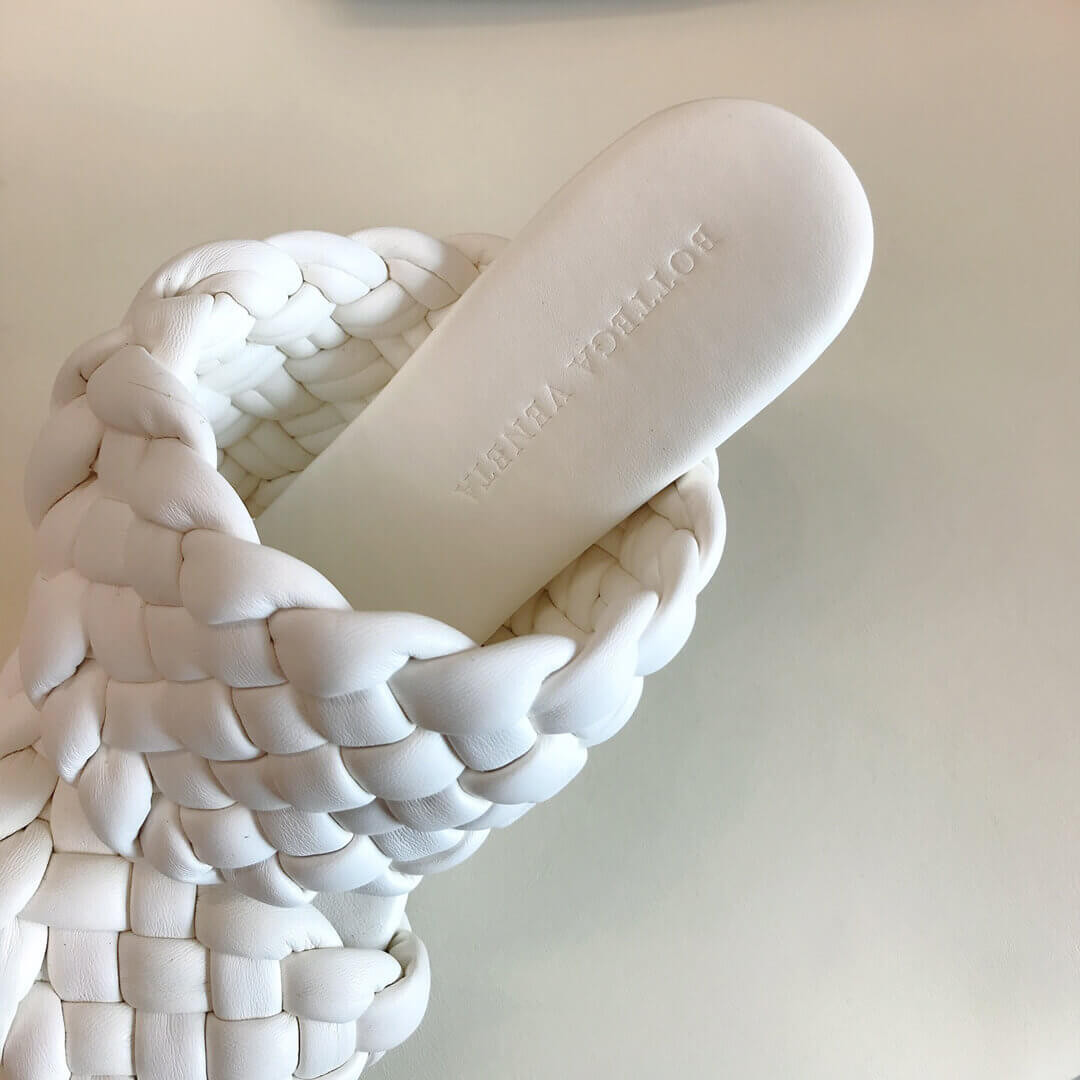 Bottega Veneta BV Curve Sandals 621213 White