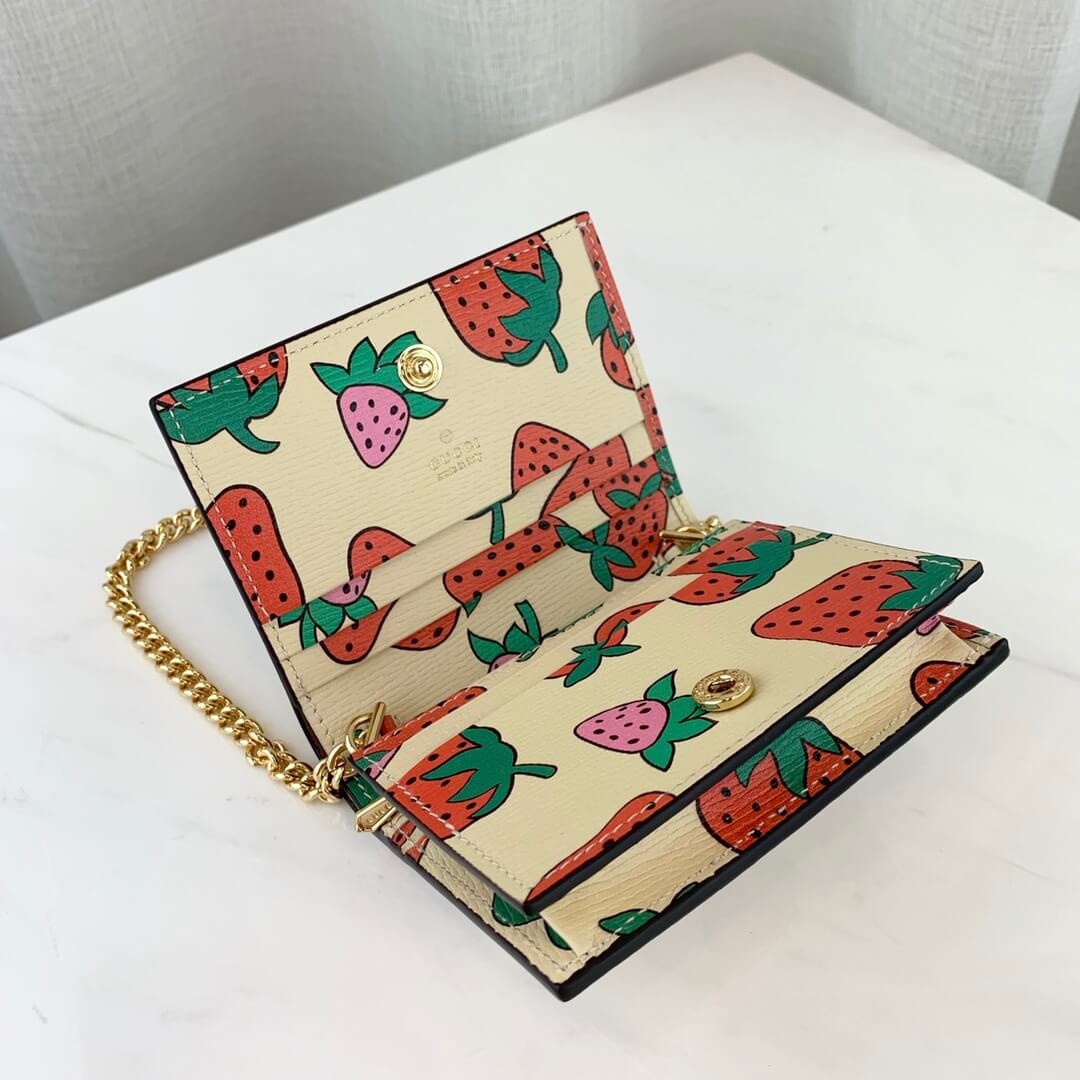 Gucci Zumi Strawberry Print Card Case Wallet 570660