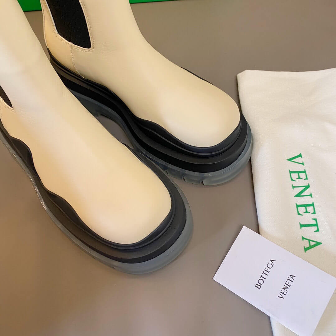 Bottega Veneta Rubber-Trimmed Leather Chelsea Boots Beige