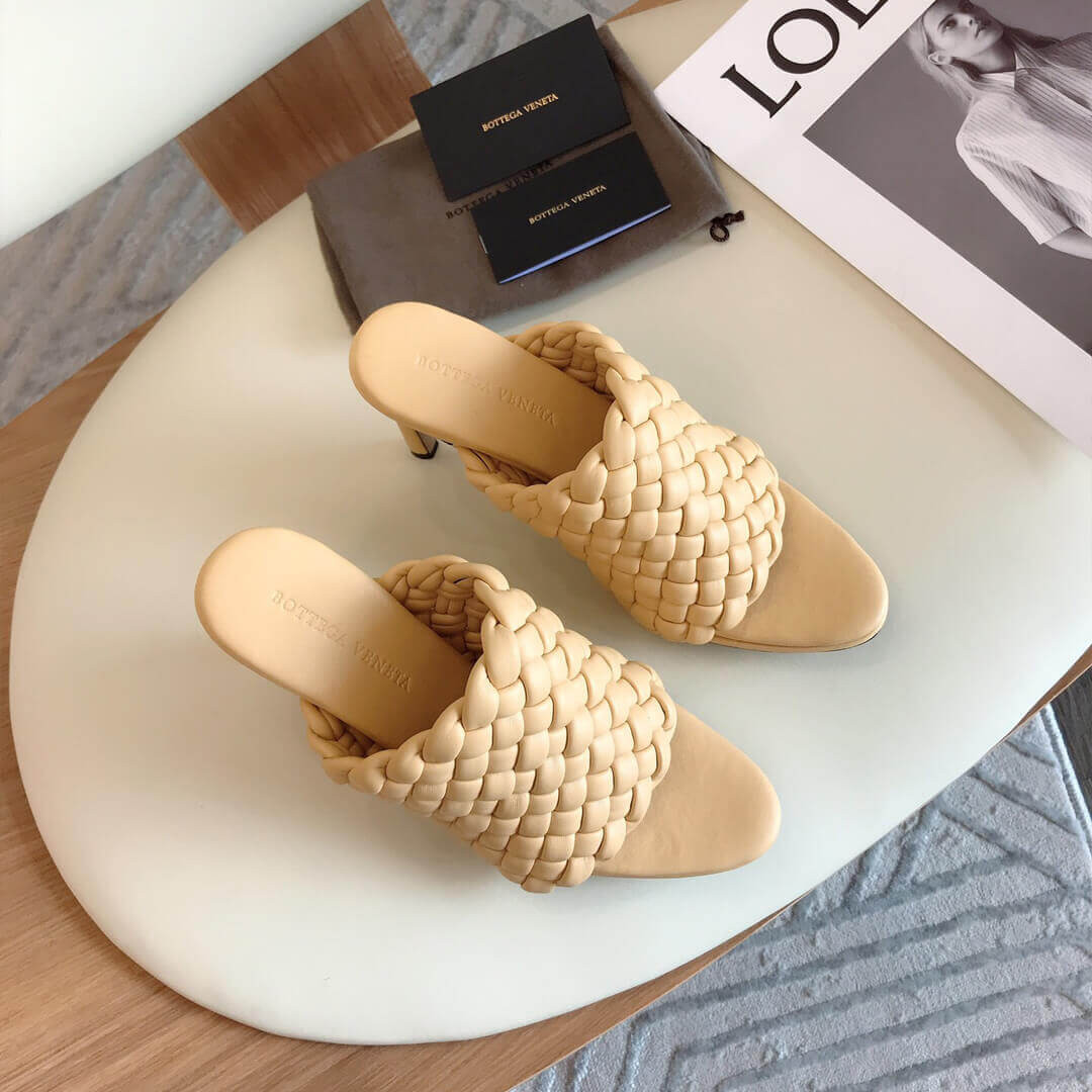 Bottega Veneta BV Curve Sandals 621340 Beige