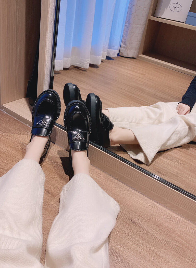 Prada Black Chocolate Brushed Leather Loafers 1D246M