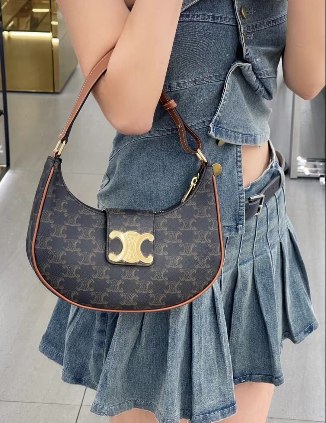 Celine Medium Ava Triomphe Bag In Triomphe Canvas And Calfskin 114492