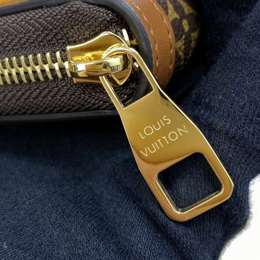 Louis Vuitton Monogram Zippy Wallet Trunk M80558