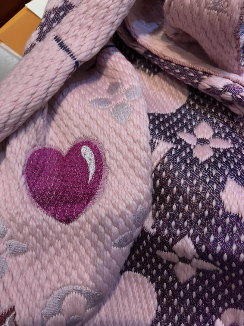 Louis Vuitton Logomania A La Folie Scarf M71587