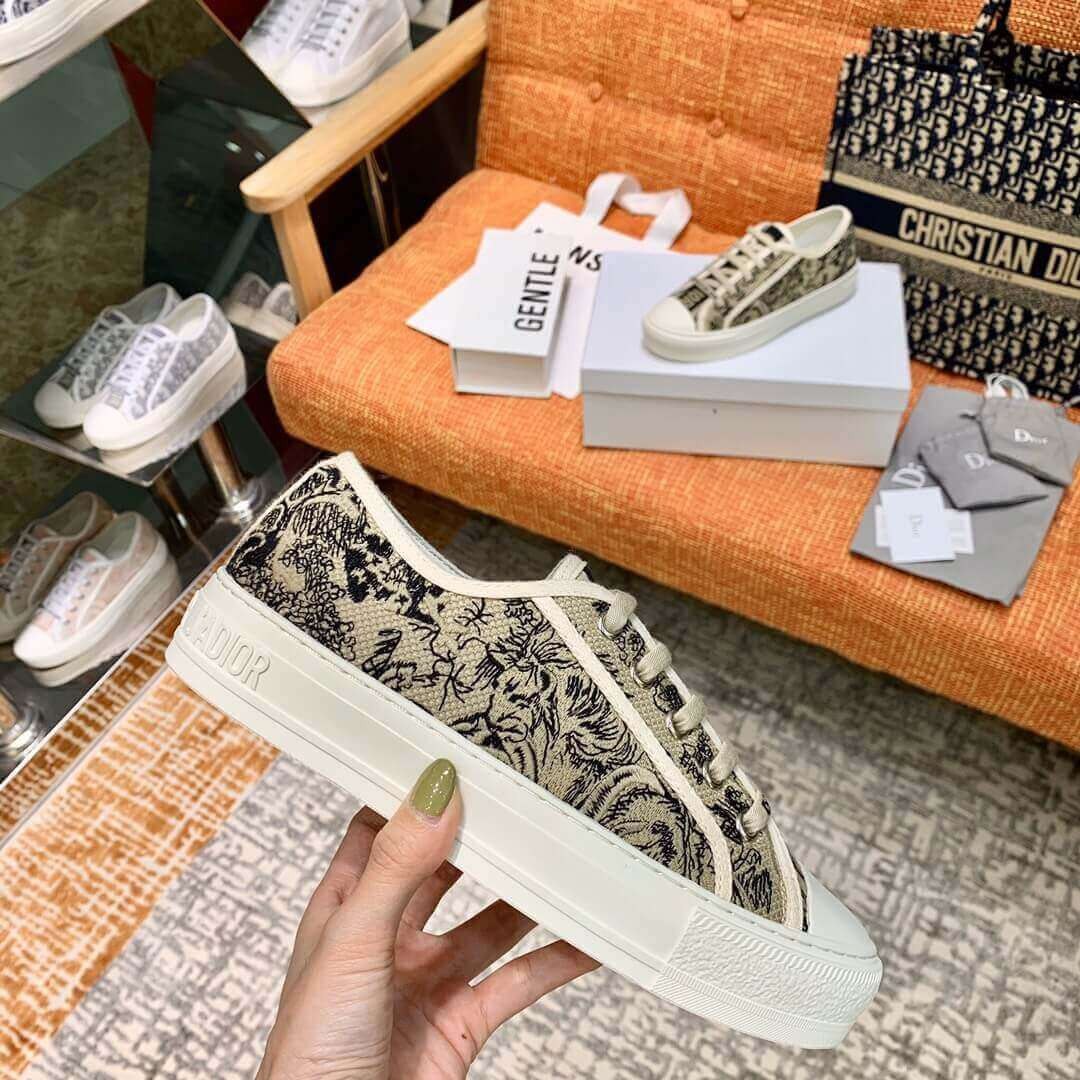 Christian Dior WalkNDior Sneaker In Embroidered Cotton 21186