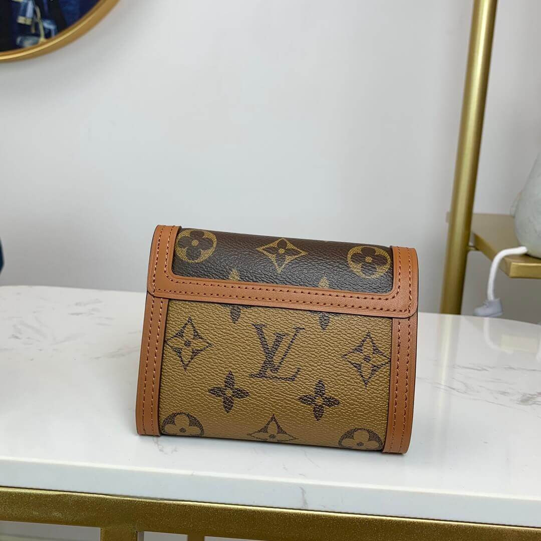 Louis Vuitton Dauphine Compact Wallet M68725
