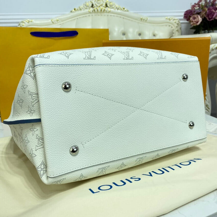 Louis Vuitton Carmel M53188 M52950
