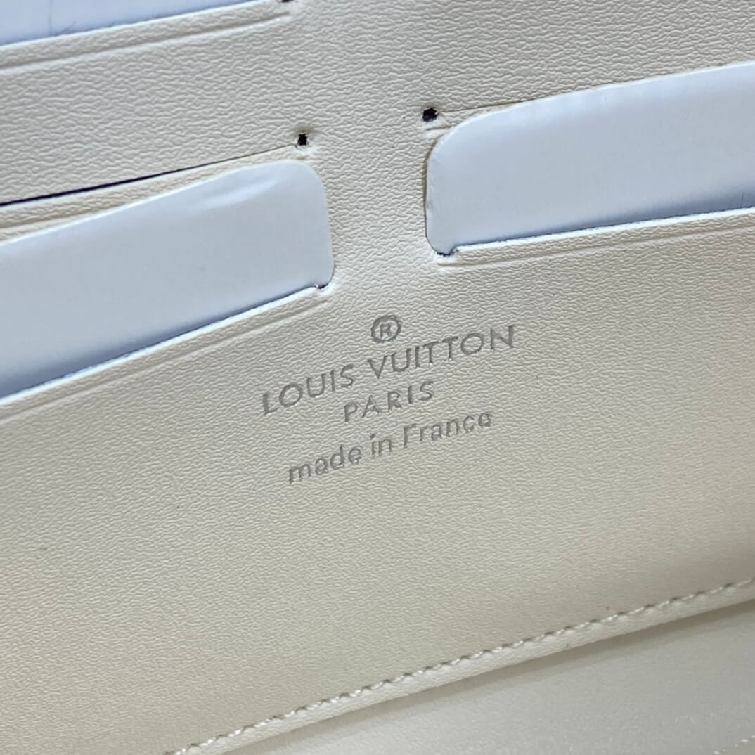 Louis Vuitton Mahina Leather Zippy Wallet M69032 M69215