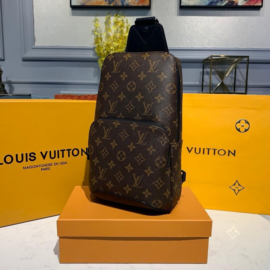 Louis Vuitton Monogram  Avenue Sling Bag M41718