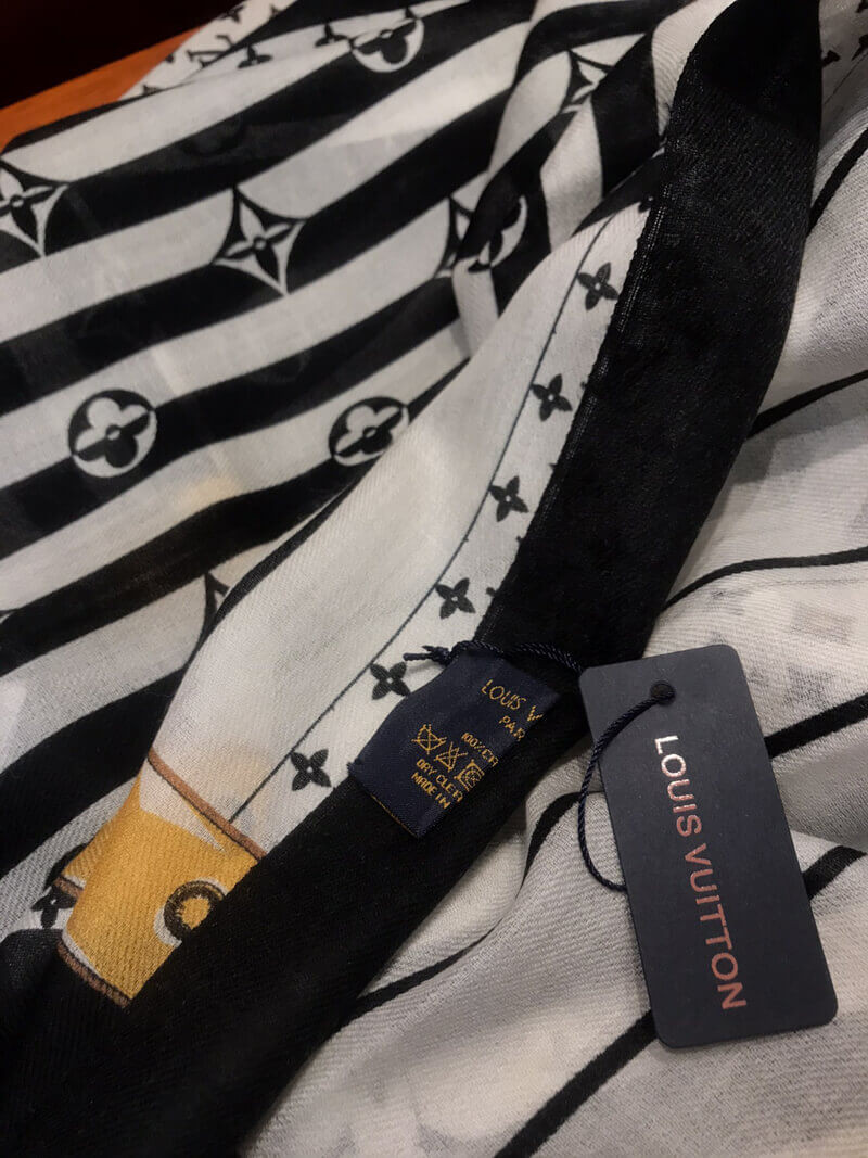 Louis Vuitton Monogram Confidential Scarf 2552