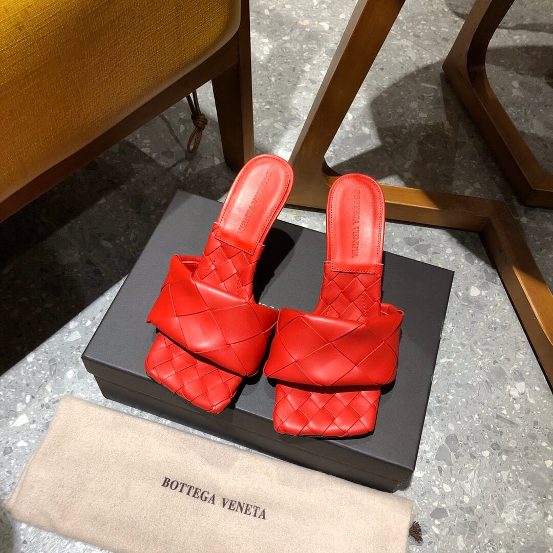 Bottega Veneta Lido Sandals 608854