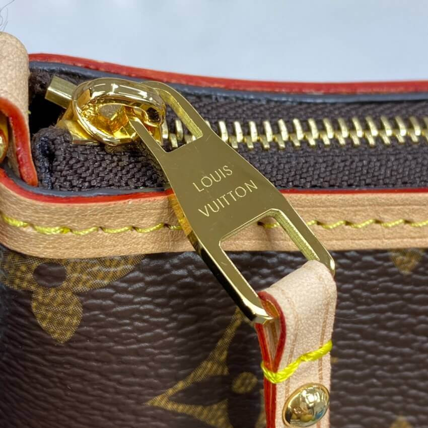 Louis Vuitton Mini Pochette Delightful M40309
