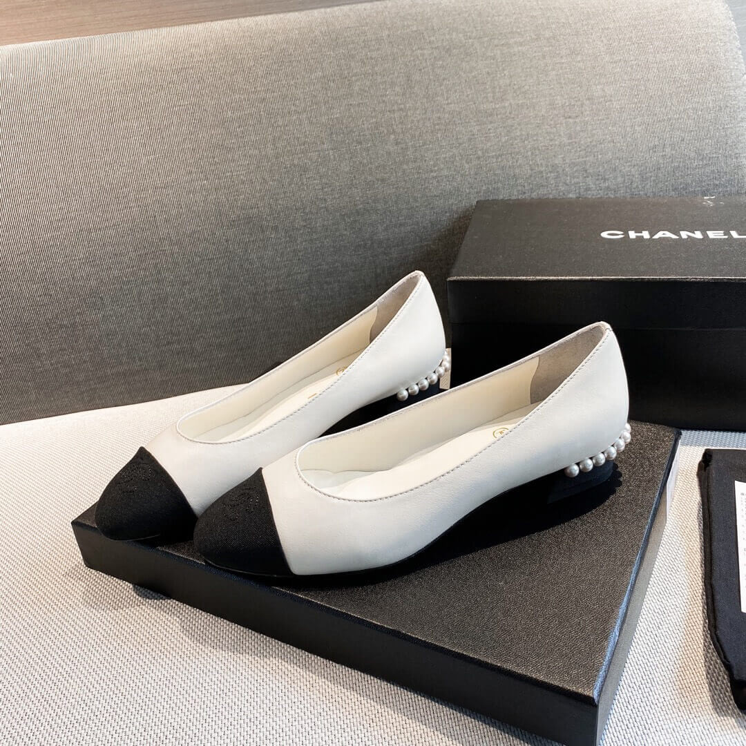 Chanel Pearl Embellished Ballerinas 36128